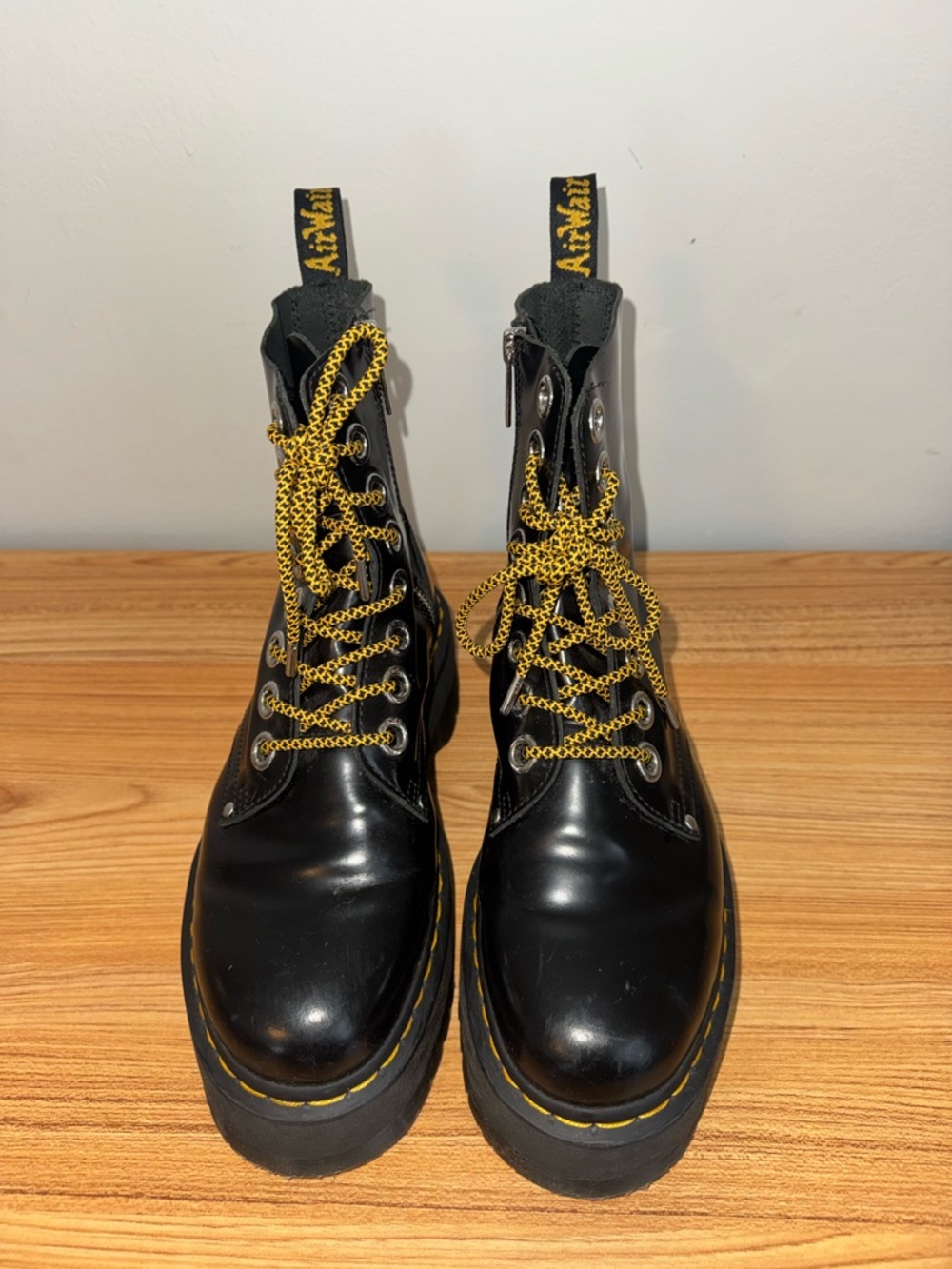 Dr.Martens Jadon Max Platform Boots